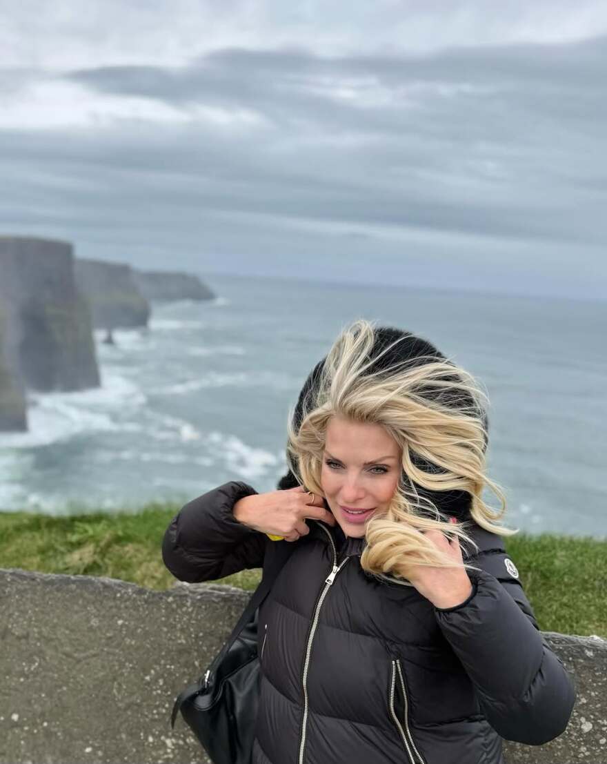 Επέστρεψε από την Ιρλανδία η Ελένη Μενεγάκη: Πέρασα φανταστικά