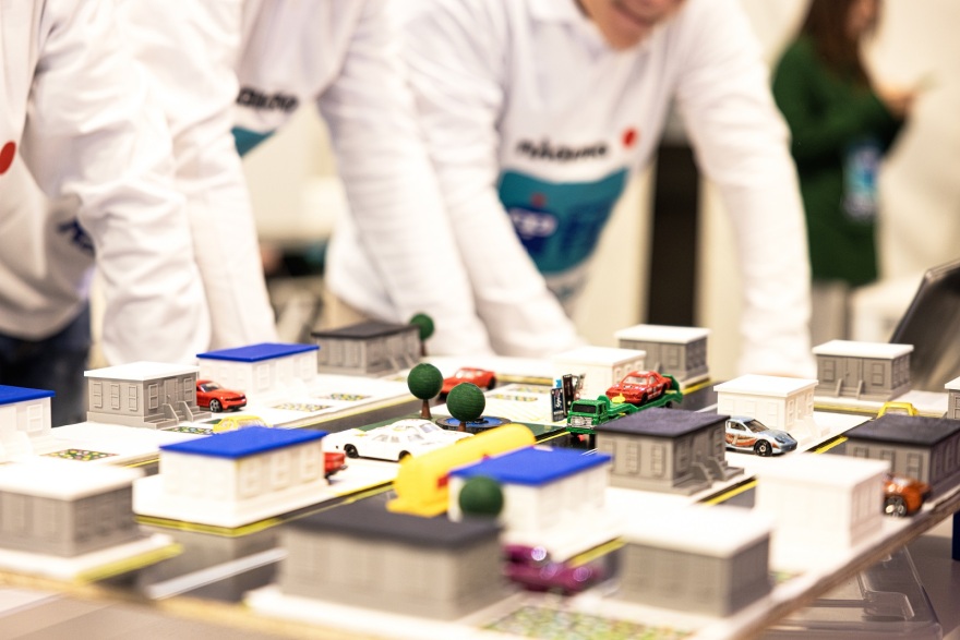 Η ρομποτική βγαίνει από την αίθουσα διδασκαλίας