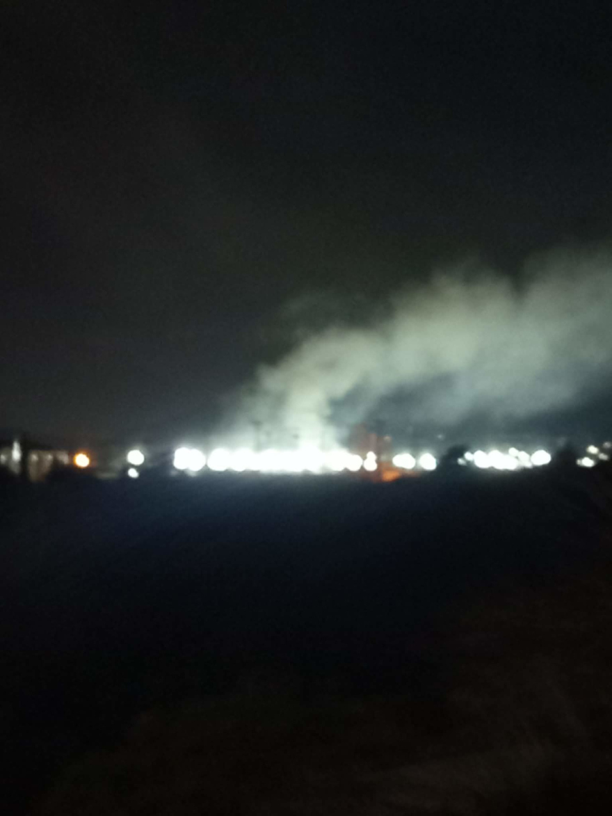 Φωτιά σε κοντέινερ στο κέντρο κράτησης στην Αμυγδαλέζα, δείτε φωτογραφίες 
