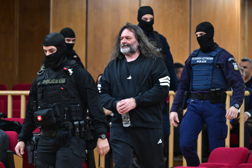 Δίκη για την Χρυσή Αυγή: Η Εισαγγελέας πρότεινε να απορριφθούν τα ελαφρυντικά που ζήτησαν οι καταδικασθέντες - Αντιδράσεις από τον Λαγό