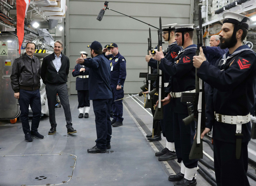 Μητσοτάκης και Χριστοδουλίδης επισκέφθηκαν τη φρεγάτα «Κίμων», δείτε φωτογραφίες