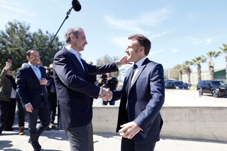 mitsotakis__13_