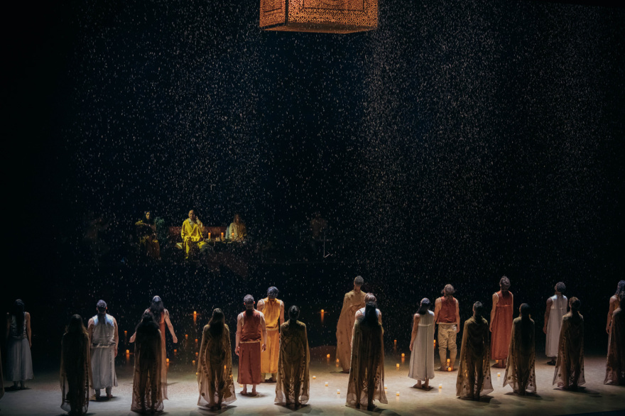 Ο διάσημος χορογράφος Σίντι Λαρμπί Σερκαουί φέρνει στην Αθήνα την παράσταση «Ihsane»