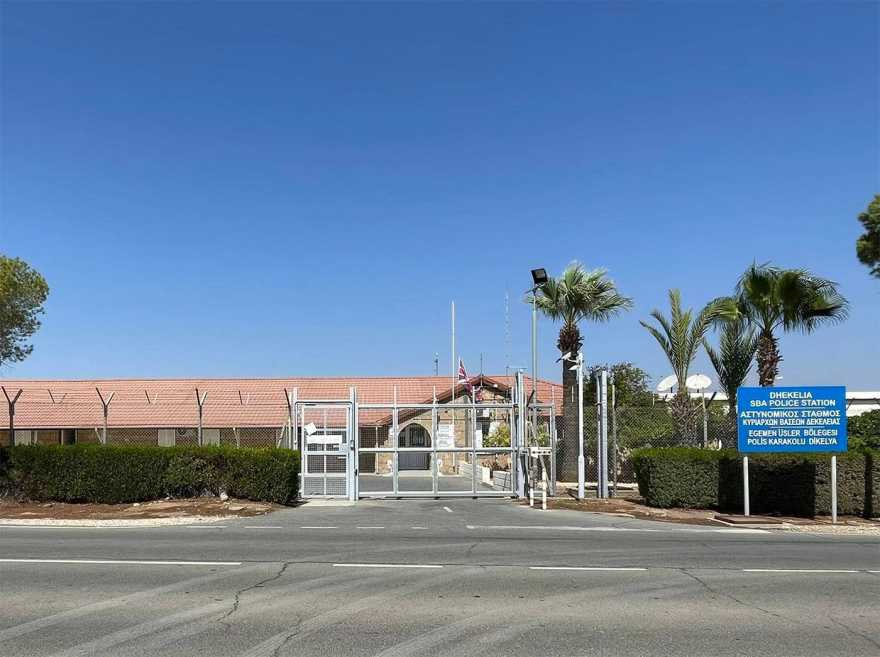 Βρετανικές βάσεις στην Κύπρο: Οι παράλογες απαιτήσεις, ο αταλάντευτος Μακάριος και τα αρχεία του Φόρεϊν Όφις για Καραμανλή, Αβέρωφ