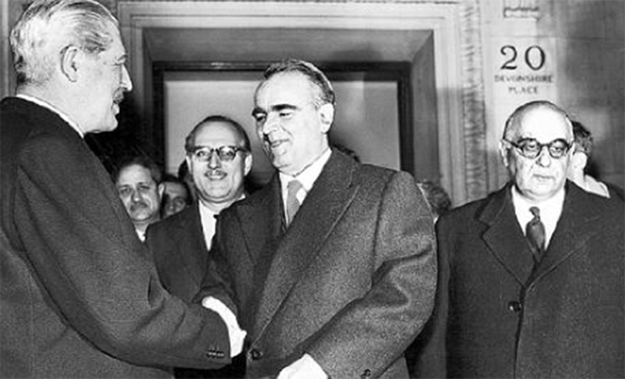 Βρετανικές βάσεις στην Κύπρο: Οι παράλογες απαιτήσεις, ο αταλάντευτος Μακάριος και τα αρχεία του Φόρεϊν Όφις για Καραμανλή, Αβέρωφ