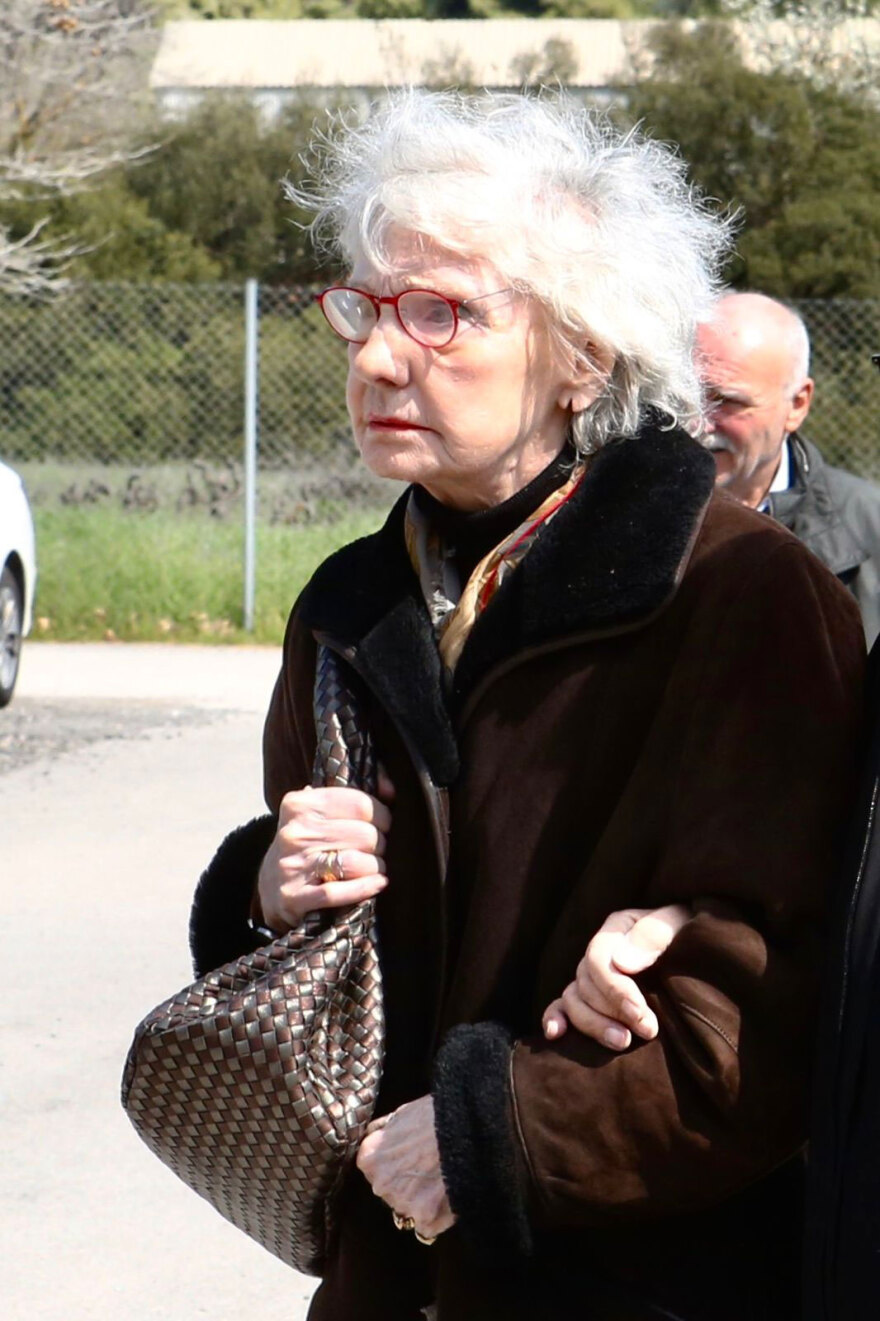 Το τελευταίο αντίο στον Χρήστο Βαλαβανίδη στο  Αποτεφρωτήριο Ριτσώνας, δείτε φωτογραφίες