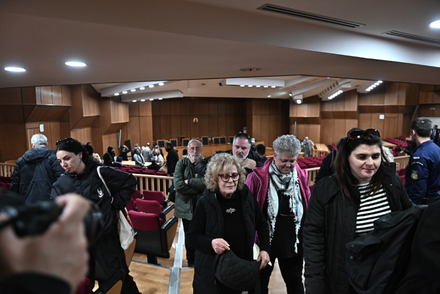 Παίρνω τον Παύλο μου και φεύγω, νικήσαμε, είπε η Μάγδα Φύσσα μετά την ανακοίνωση των ποινών για τη Χρυσή Αυγή