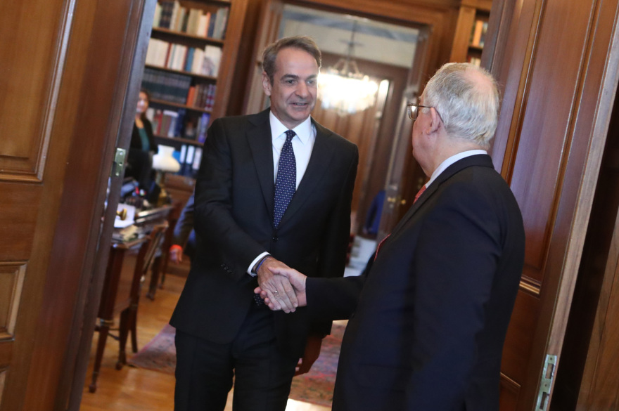 Μητσοτάκης: Η κυβέρνηση επιβάλλει πλαφόν στο περιθώριο κέρδους σε καύσιμα και προϊόντα super market για ένα τρίμηνο