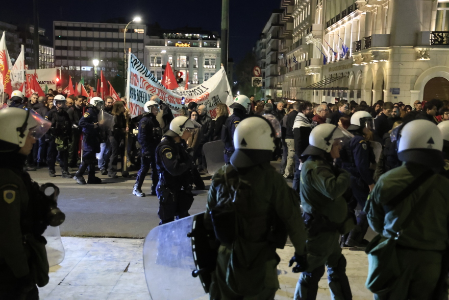 Αντιπολεμική συγκέντρωση και κλειστοί δρόμοι στο κέντρο, αυξημένη κίνηση σε Κηφισίας-Μεσογείων