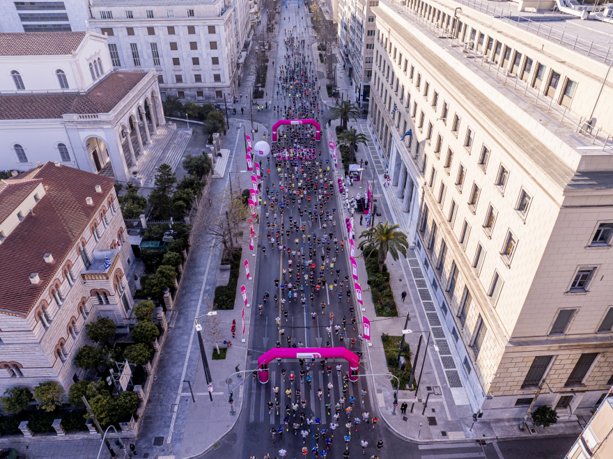 Η μεγάλη γιορτή του Ημιμαραθωνίου στο κέντρο της Αθήνας