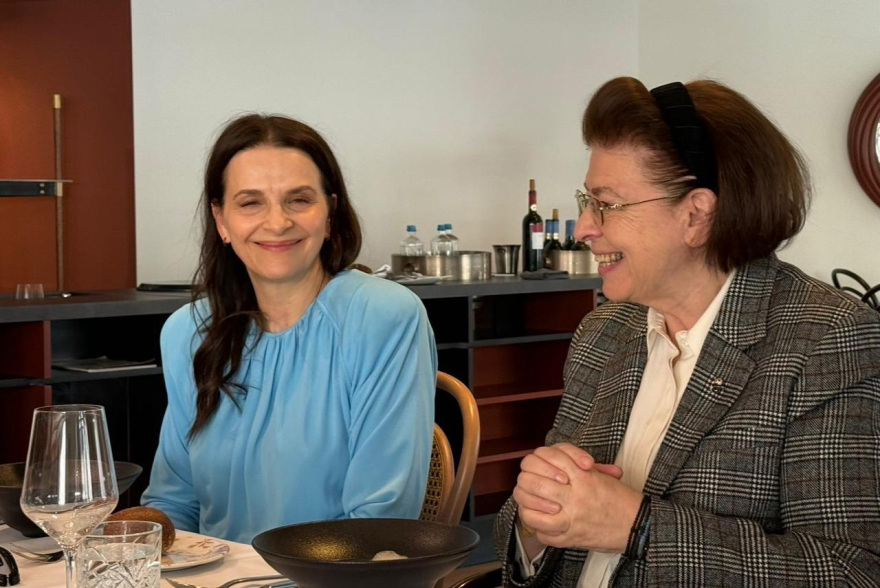 Με τη Ζιλιέτ Μπινός συναντήθηκε η Λίνα Μενδώνη: Στο επίκεντρο τα ευρωπαϊκά βραβεία κινηματογράφου στην Αθήνα