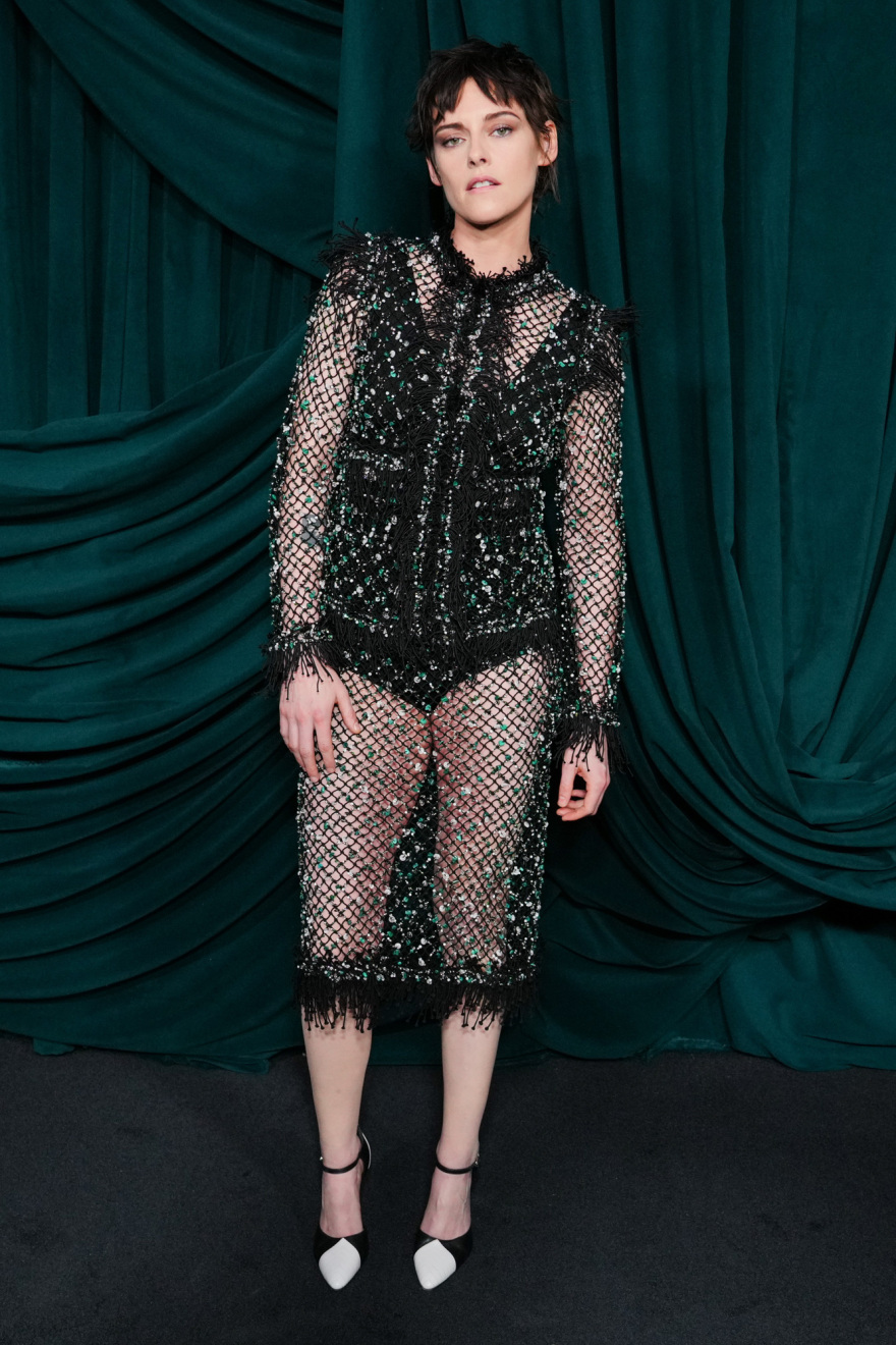 Οι πασχαλίτσες της Νικόλ Κίντμαν και το διχτυωτό φόρεμα της Κρίστεν Στιούαρτ: Οι εμφανίσεις των σταρ στο δείπνο πριν τα Όσκαρ