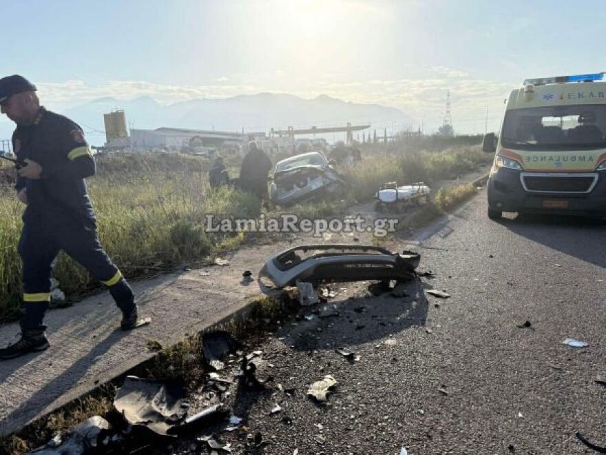 Τρεις τραυματίες μετά από τροχαίο στη Λαμία, δείτε βίντεο και φωτογραφίες
