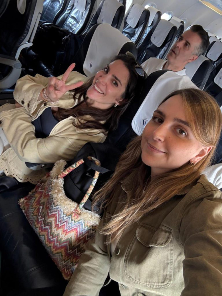 Στοιχεία από το ταξίδι επαναπατρισμού της Σοφίας Μητσοτάκη με την Aegean έδωσαν στη δημοσιότητα τα ellinikahoaxes
