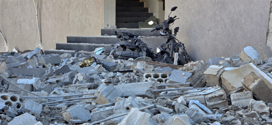 Το protothema στην «κόκκινη ζώνη» στην Τύρο: Δείτε εικόνα από ισοπεδωμένη γειτονιά