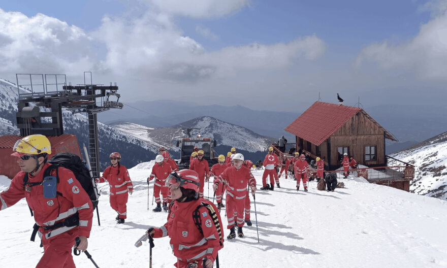Εκπαίδευση επιβίωσης και διάσωσης του Ελληνικού Ερυθρού Σταυρού στον Όλυμπο, δείτε βίντεο και φωτογραφίες