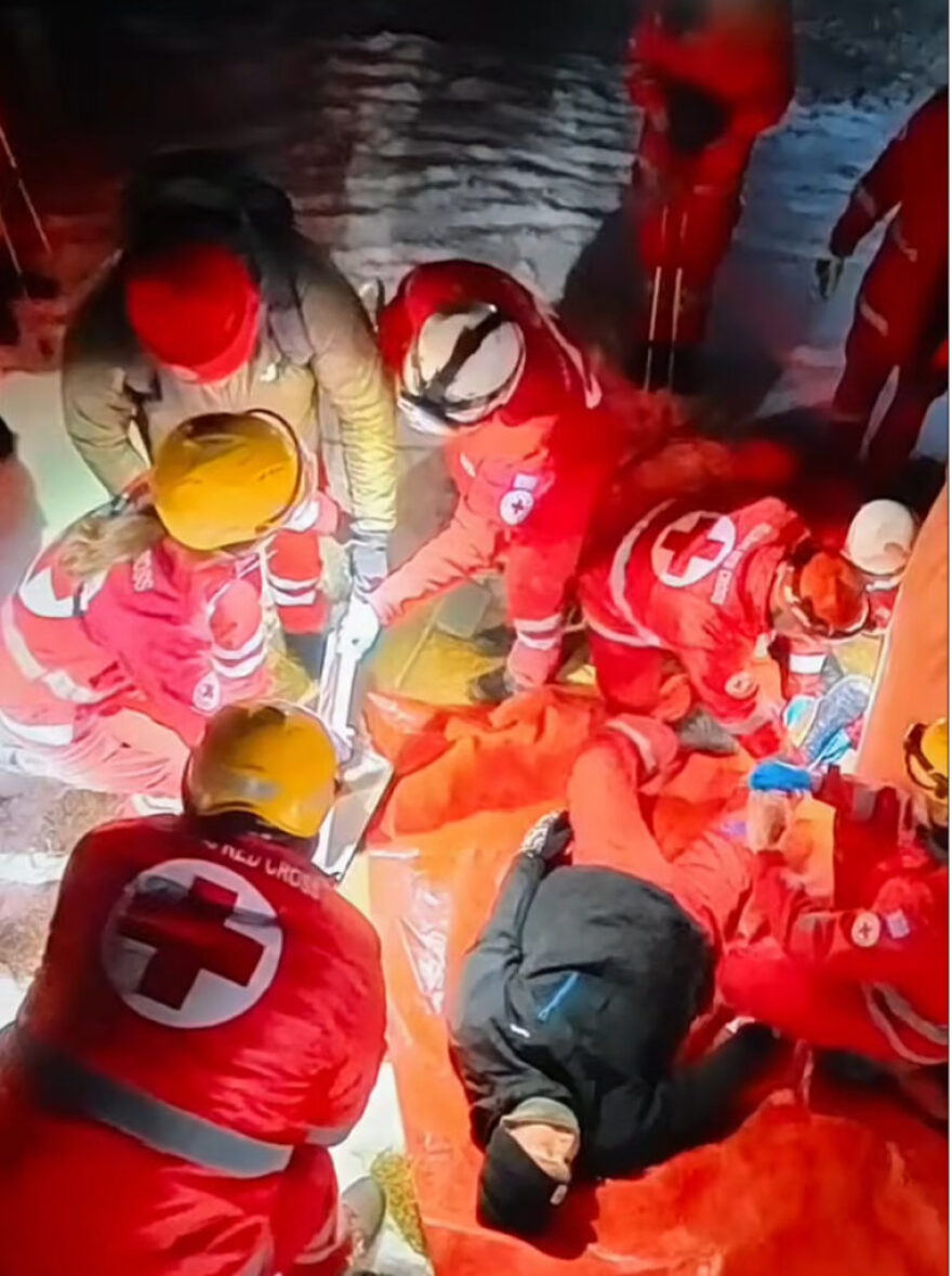 Εκπαίδευση επιβίωσης και διάσωσης του Ελληνικού Ερυθρού Σταυρού στον Όλυμπο, δείτε βίντεο και φωτογραφίες