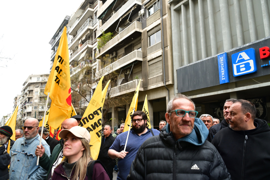 Απεργιακές κινητοποιήσεις σε εξέλιξη - Οδηγοί ταξί και γιατροί νοσοκομείων στους δρόμους