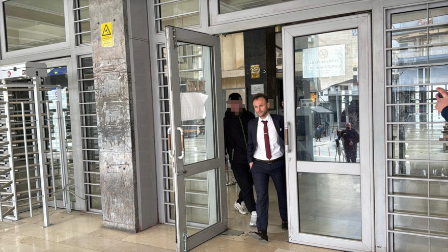 Ελεύθερος με αναβαθμισμένο κατηγορητήριο ο 19χρονος φίλος του Κλεομένη, θα απολογηθεί ξανά το Σάββατο