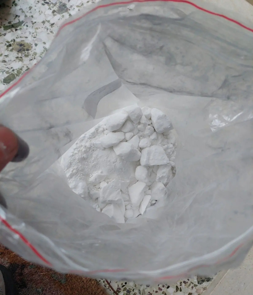 Συνελήφθη 16χρονος που έφτιαχνε και πουλούσε κροτίδες μέσα από το δωμάτιό του στον Άγιο Δημήτριο