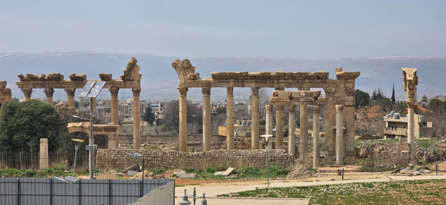 Μπάαλμπεκ, η πόλη του Λιβάνου από την εποχή του Μεγάλου Αλεξάνδρου που βομβαρδίζεται - Το protothema στους αρχαίους ναούς

