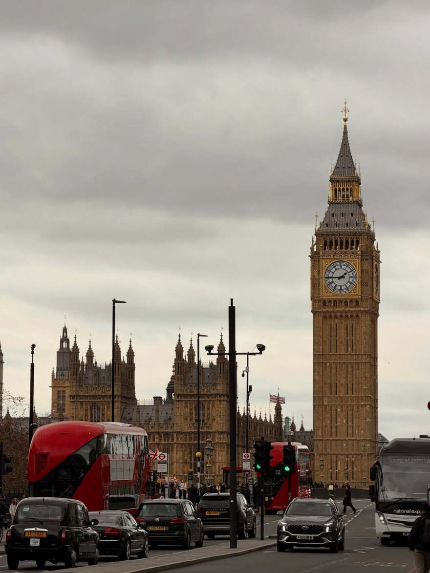 Αλεξάνδρα Παναγιώταρου: Οι βόλτες της στο Νότινγκ Χιλ, δείτε φωτογραφίες