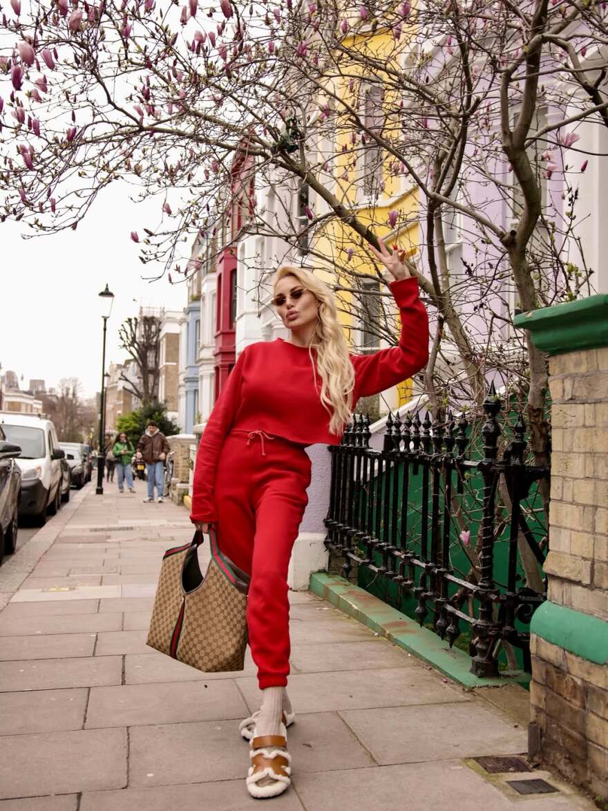 Αλεξάνδρα Παναγιώταρου: Οι βόλτες της στο Νότινγκ Χιλ, δείτε φωτογραφίες