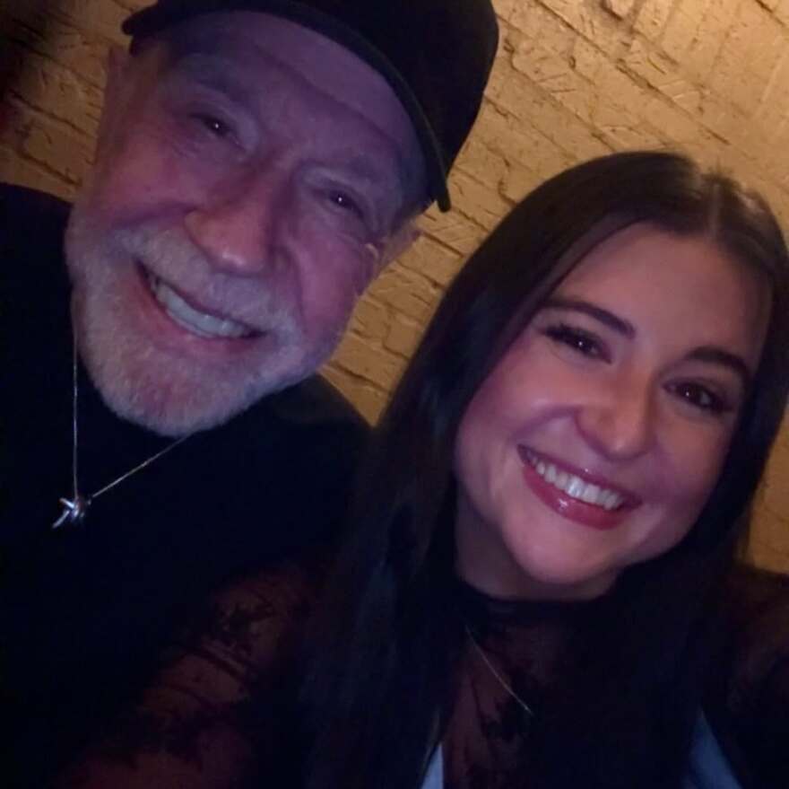 Τσακ Νόρις: Ο κόσμος έχασε έναν θρύλο, αλλά εγώ έχασα τον παππού μου, έγραψε η εγγονή του