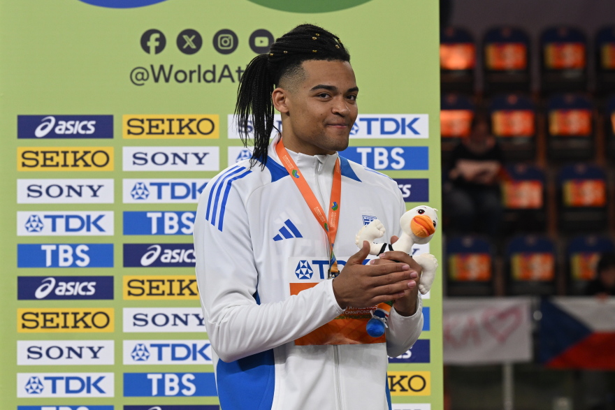 Η απονομή του ασημένιου μεταλλίου στον Καραλή: «Είμαι χαρούμενος και ξενυχτισμένος, ζω το όνειρό μου», βίντεο και φωτογραφίες