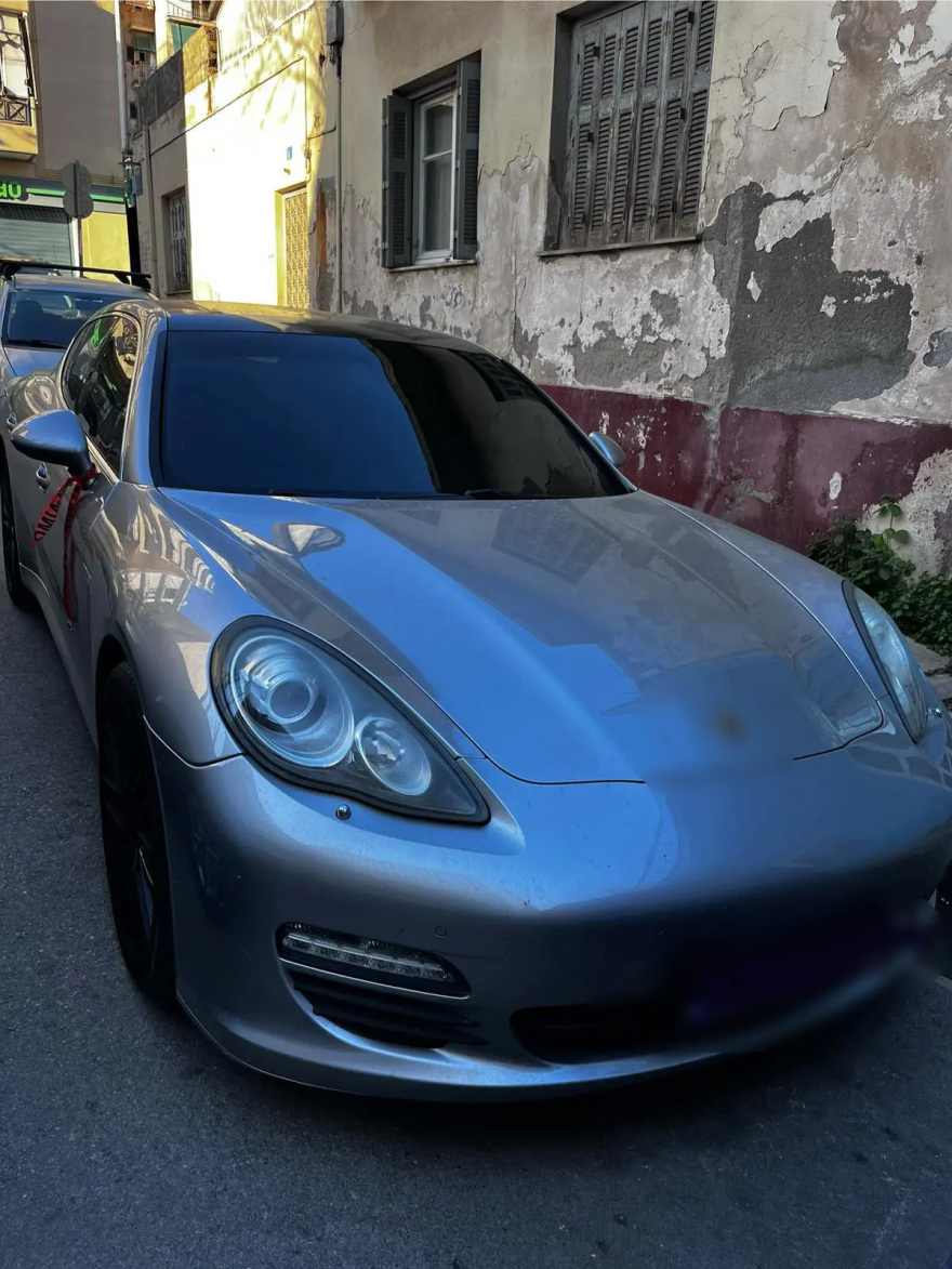 Έκλεβαν τον ΕΦΚΑ και αγόραζαν πολυτελή αμάξια και σπίτια, πώς λογιστές έστησαν την απάτη εκατομμυρίων με μοντέλα, επιχειρηματίες και TikTokers