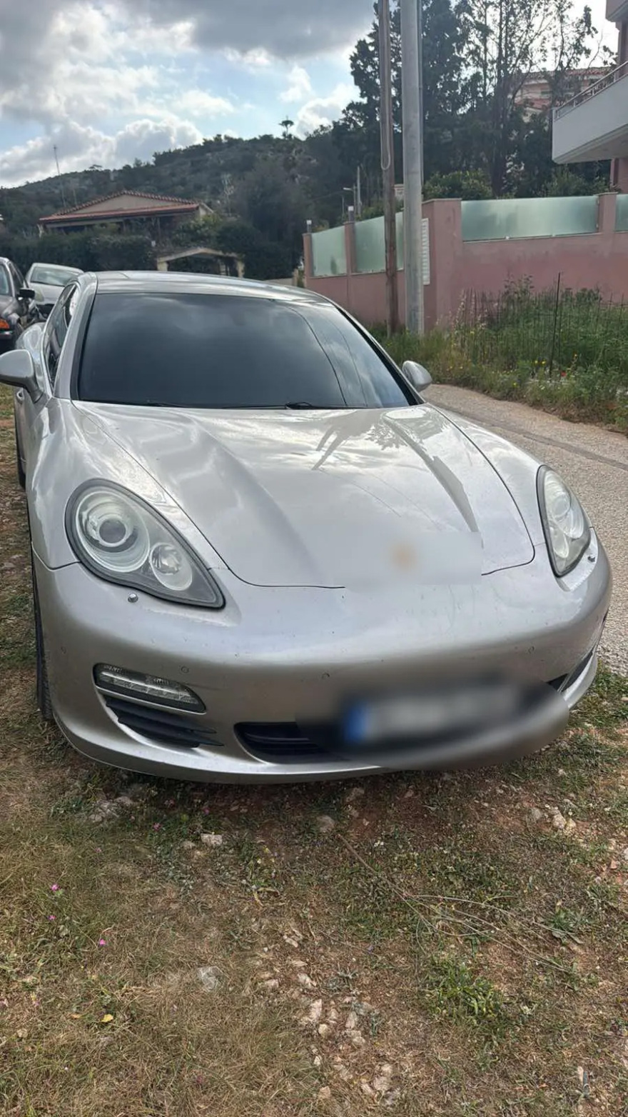 Έκλεβαν τον ΕΦΚΑ και αγόραζαν πολυτελή αμάξια και σπίτια, πώς λογιστές έστησαν την απάτη εκατομμυρίων με μοντέλα, επιχειρηματίες και TikTokers