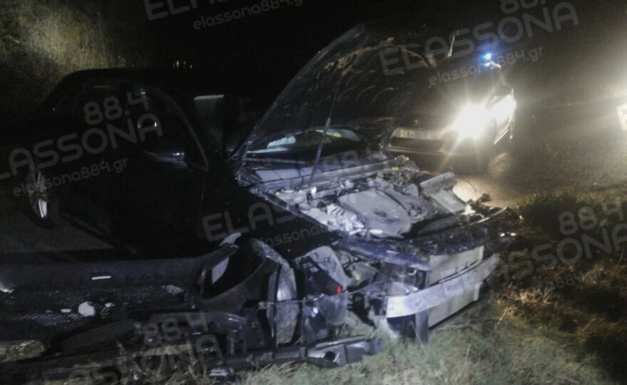 Ένας νεκρός σε τροχαίο στην Ελασσόνα μετά από πλαγιομετωπική σύγκρουση δύο οχημάτων