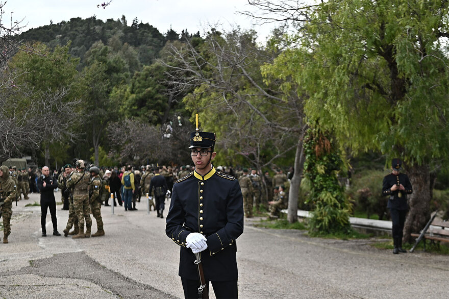 Όλα έτοιμα για τη μεγάλη στρατιωτική παρέλαση για την 25η Μαρτίου, δείτε φωτογραφίες και βίντεο