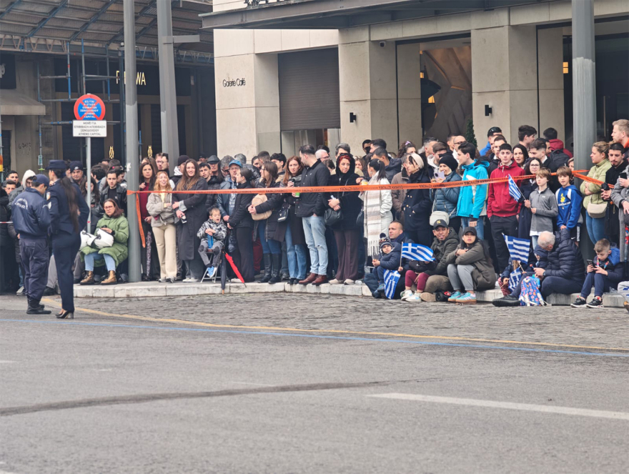 Live η μεγάλη στρατιωτική παρέλαση στην Αθήνα για την 25η Μαρτίου