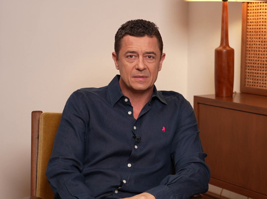 Αχμέτ Ελντίν: Ο Έλληνας ιεροκήρυκας του Ισλάμ εξηγεί τι λέει το Κοράνι για την Τζιχάντ, τις γυναίκες, την πολυγαμία, τα μαστιγώματα, τους λιθοβολισμούς και την μπούρκα