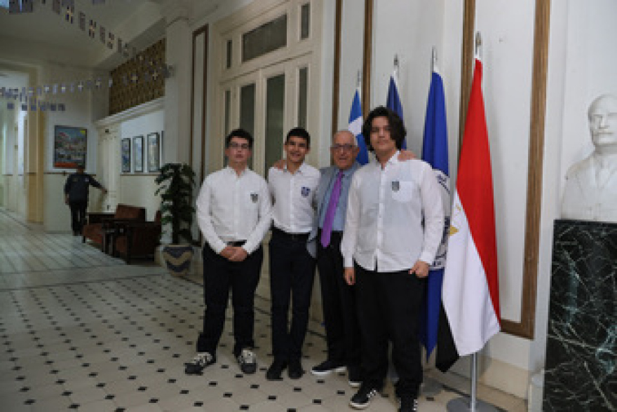 Επίσκεψη Κακλαμάνη στα ελληνικά σχολεία του Καΐρου 