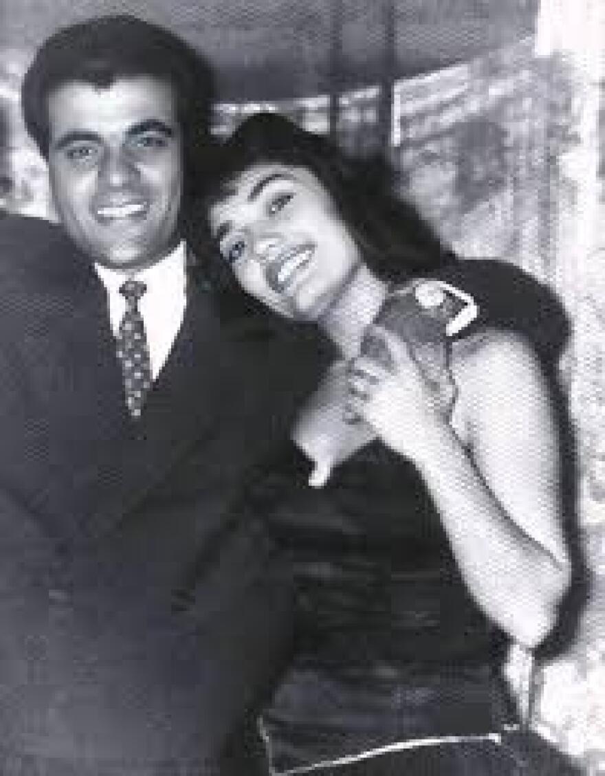 Μαρινέλλα και Καζαντζίδης... συνομιλούσαν μέσα από τα τραγούδια τους: «Οι άντρες δεν κλαίνε» - «Κι όμως κυρία μου και οι άντρες κλαίνε»