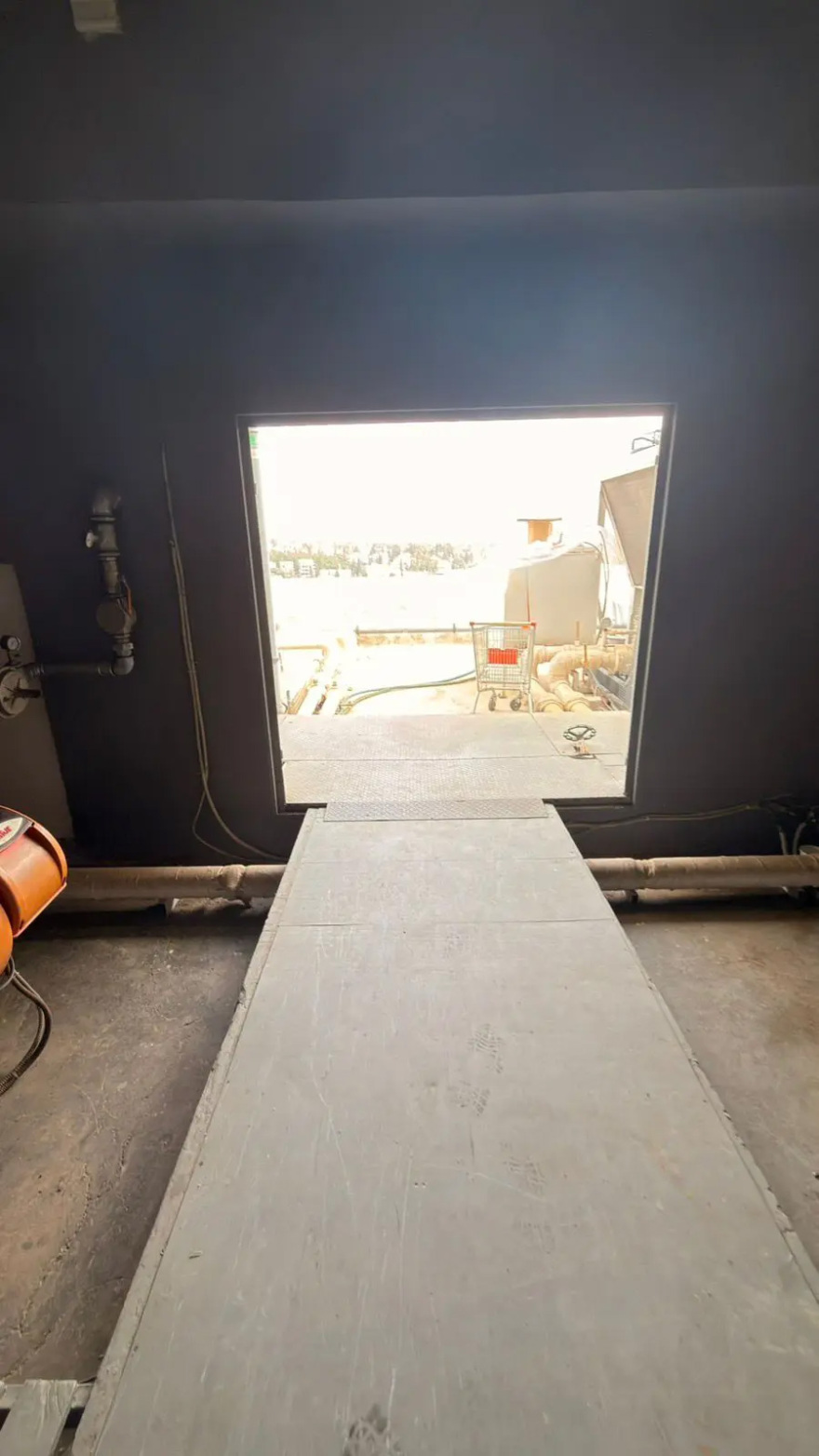 Δικογραφία για παράνομη εκτροφή ζώων στην ταράτσα στους Αμπελόκηπους: Κατσίκες, κότες, πάπιες σε ακατάλληλες συνθήκες διαβίωσης, βίντεο και φωτογραφίες