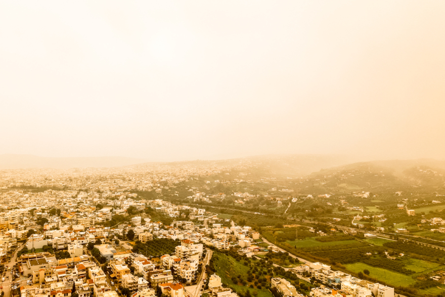 &Alpha;&pi;ό&kappa;&omicron;&sigma;&mu;&epsilon;&sigmaf; &epsilon;&iota;&kappa;ό&nu;&epsilon;&sigmaf; &alpha;&pi;ό &tau;&eta;&nu; &alpha;&phi;&rho;&iota;&kappa;&alpha;&nu;&iota;&kappa;ή &sigma;&kappa;ό&nu;&eta; &sigma;&tau;&eta;&nu; &Kappa;&rho;ή&tau;&eta;: &Pi;&rho;&omicron;&beta;&lambda;ή&mu;&alpha;&tau;&alpha; &mu;&epsilon; &tau;&iota;&sigmaf; &pi;&tau;ή&sigma;&epsilon;&iota;&sigmaf; &sigma;&tau;&omicron; &Eta;&rho;ά&kappa;&lambda;&epsilon;&iota;&omicron;, &alpha;&nu;&epsilon;&mu;&omicron;&sigma;&tau;&rho;ό&beta;&iota;&lambda;&omicron;&sigmaf; &alpha;&nu;&alpha;&pi;&omicron;&delta;&omicron;&gamma;ύ&rho;&iota;&sigma;&epsilon; &nu;&tau;&alpha;&lambda;ί&kappa;&alpha;