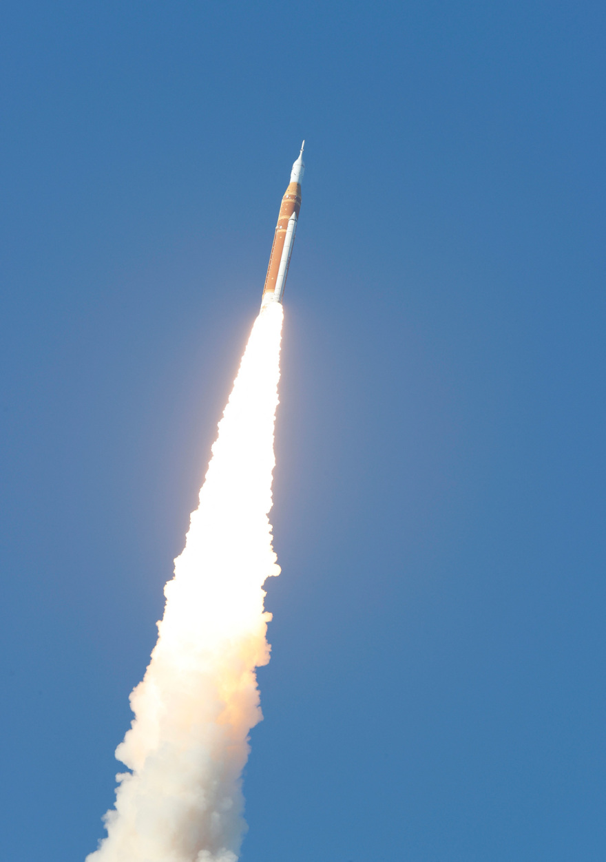 Artemis II: Οι πρώτες ώρες της ιστορικής αποστολής γύρω από τη Σελήνη, δείτε βίντεο και φωτογραφίες