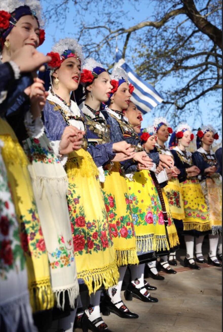 Με το δρώμενο της παραδοσιακής φορεσιάς ξεκινούν οι εκδηλώσεις του πανάρχαιου εθίμου «Λαζαρίνες» στην Κοζάνη