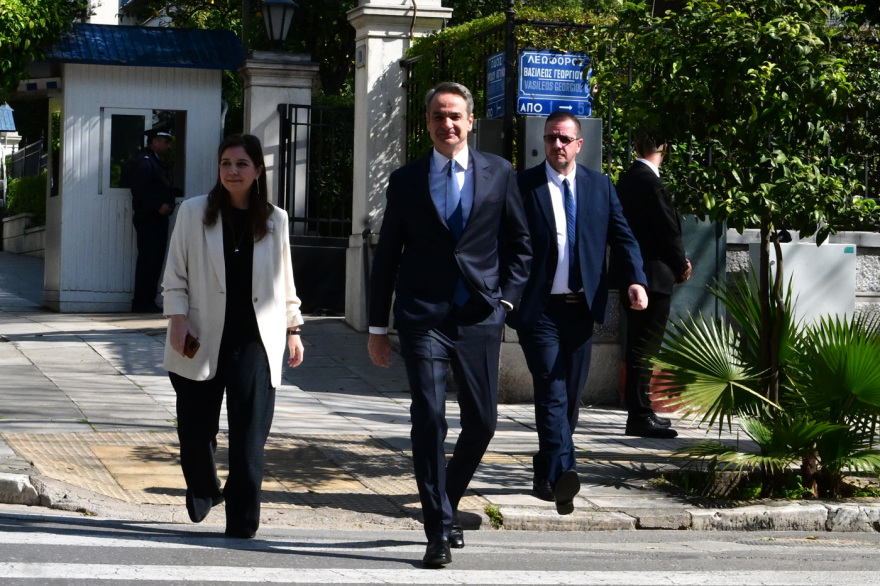 Ορκίστηκαν τα νέα μέλη της κυβέρνησης στο Προεδρικό Μέγαρο, δείτε βίντεο και φωτογραφίες