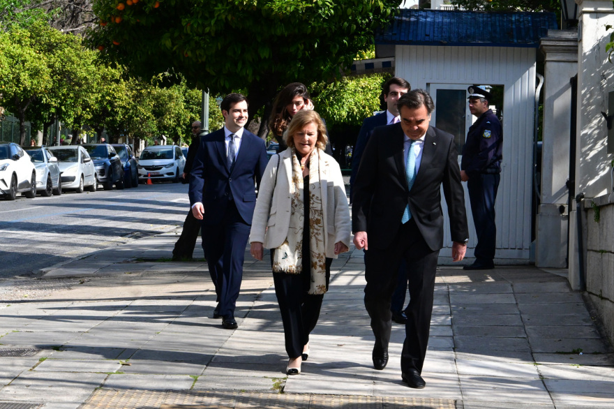 Ορκίζονται τα νέα μέλη της κυβέρνησης, στο Προεδρικό Μέγαρο Μαργαρίτης Σχοινάς, Βαγγέλης Τουρνάς και Μακάριος Λαζαρίδης
