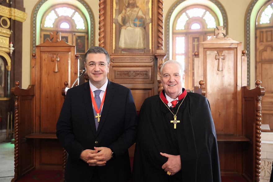 Άρχων Μέγας Λογοθέτης του Πατριαρχείου Αλεξανδρείας αναγορεύθηκε ο Σάκης Κεχαγιόγλου