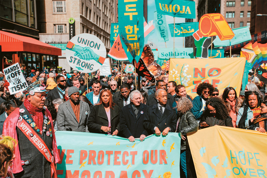 H «Επική οργή» αρχίζει να κατακλύζει και τους... Αμερικανούς: Δυσφορία στις ΗΠΑ για την ακρίβεια λόγω πολέμου