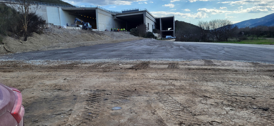 Βίντεο και φωτογραφίες του πραγματογνώμονα για την τραγωδία στα Τέμπη: «Δείχνει το μπάζωμα» λένε δικηγόροι συγγενών - Τι ισχύει 