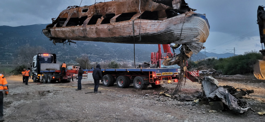 Βίντεο και φωτογραφίες του πραγματογνώμονα για την τραγωδία στα Τέμπη: «Δείχνει το μπάζωμα» λένε δικηγόροι συγγενών - Τι ισχύει 
