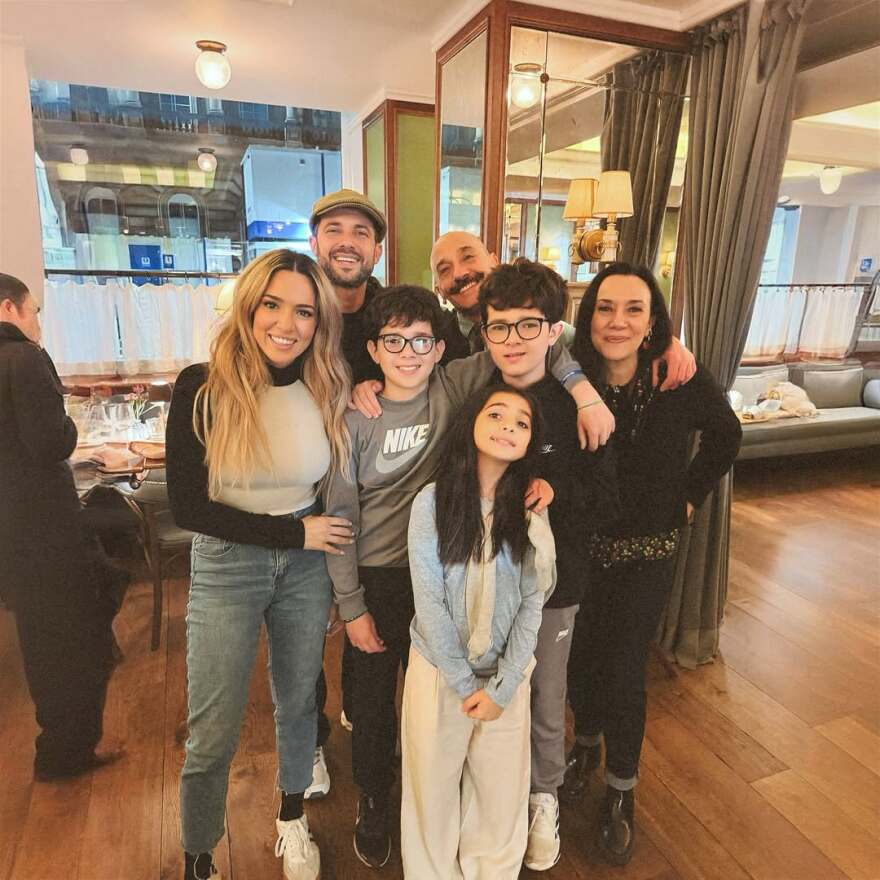 Καλομοίρα: Οικογενειακές στιγμές από το ταξίδι της στη Σκωτία Η Καλομοίρα ανέβασε φωτογραφίες από το οικογενειακό ταξίδι της στη Σκωτία