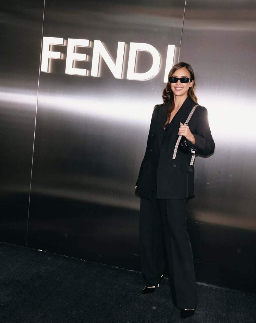 Τζέσικα Άλμπα: Οι τρυφερές φωτογραφίες με τον νέο της σύντροφο