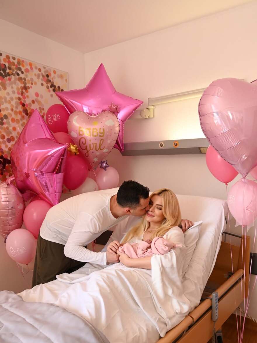 Οι πρώτες φωτογραφίες της Κατερίνας Καινούργιου με την κόρη της: Καλώς ήρθες, μικρό μας θαύμα